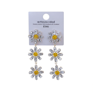 ErHovorcrdad Pendientes con forma de flor chapados en oro con cristales de diamantes de imitación para mujer, bonitos para fiesta, E546 - Product Image 1