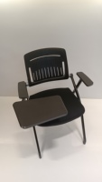 Chaise de formation pliable multifonctionnelle en maille avec tablette d'écriture, idéale pour le bureau, les études, les réunions et l'usage commercial