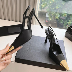 Sandalias de tacón alto de aguja con punta cuadrada dorada de metal para mujer, talla grande 44, con correa trasera y diseño slingback, zapatos de charol. - Product Image 4