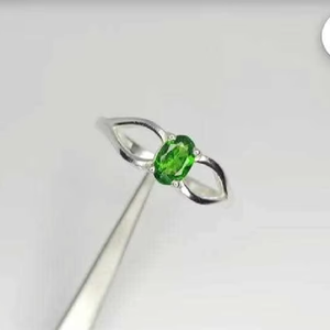 แหวนเพชรทรงกลมเจียระไนแบบบริลเลียนท์ 14K ทองคำขาว เพชรเลี้ยงในห้องปฏิบัติการ สำหรับผู้หญิง เครื่องประดับหรูหรา ได้รับการรับรองจาก IGI RATAN JEWELS สำหรับงานแต่งงาน - Product Image 1