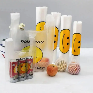 Sac de courses promotionnel en plastique recyclé avec poignée, personnalisable avec logo, pour t-shirts, aliments, supermarchés et épiceries - Product Image 4