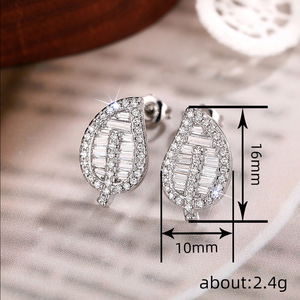 Orecchini a Perno a Forma di Foglia, Eleganti Gioielli per Orecchie in Stile Pastorale, per Donna, Uso Quotidiano, Outfit Casual, Accessorio Regalo - Product Image 4