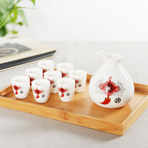 Juego de vino de cerámica Yu Mei de 9 piezas, diseño de bambú en porcelana para servir vino - Product Image 2
