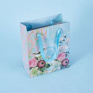 Modern Recyclable Art <b>Paper</b> Handbag Gift Bag with Custom Design Creative Craft Ribbon Handles for Candle Packaging - Product Image 4