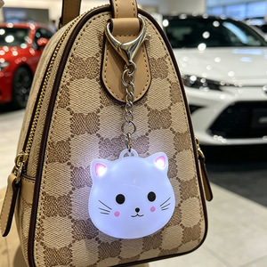 ABS Material Cute <b>Cat</b>-Themed Touch-Activated Glowing Heart-Shaped Night Light Keychain for <b>Backpacks</b> - Product Image 2