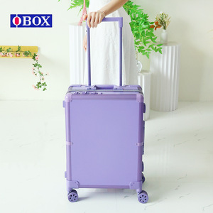 Maletín de Maquillaje OBOX Morado de 22 Pulgadas, Capacidad Media, Ruedas Giratorias, Bolsa de Almacenamiento de Maquillaje Portátil, Color Sólido, Cierre con Llave - Product Image 1