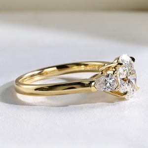 Custom 18K Gold Lab Grown Diamond Engagement Ring with Three Accent <b>Stones</b> Oval Cut 2ct/0.5ct 3.5g IGI Certified Unisex - Product Image 6