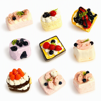 Assortiment de jouets squishy en forme de desserts simulés, jouets anti-stress mignons en forme d'aliments pour la relaxation quotidienne et le jeu amusant