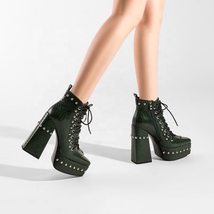 Bottines à lacets en <span class=keywords><strong>cuir</strong></span> de vache pour <span class=keywords><strong>femme</strong></span> Moncheer, plateforme cloutée, talon haut épais, style gothique punk, bottines tendance - Product Image 4