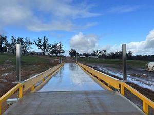 बिक्री के लिए 3*18 मीटर 3*24 मीटर 100 टन निर्यात ट्रक स्केल - Product Image 5