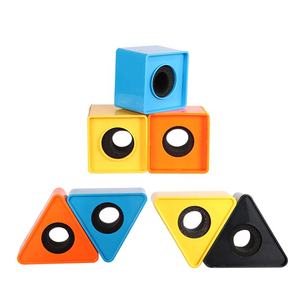 हॉट-सेलिंग बहु-रंग व्यावहारिक सम्मेलन/साक्षात्कार वर्ग/त्रिकोण माइक्रोफोन ध्वज - Product Image 1