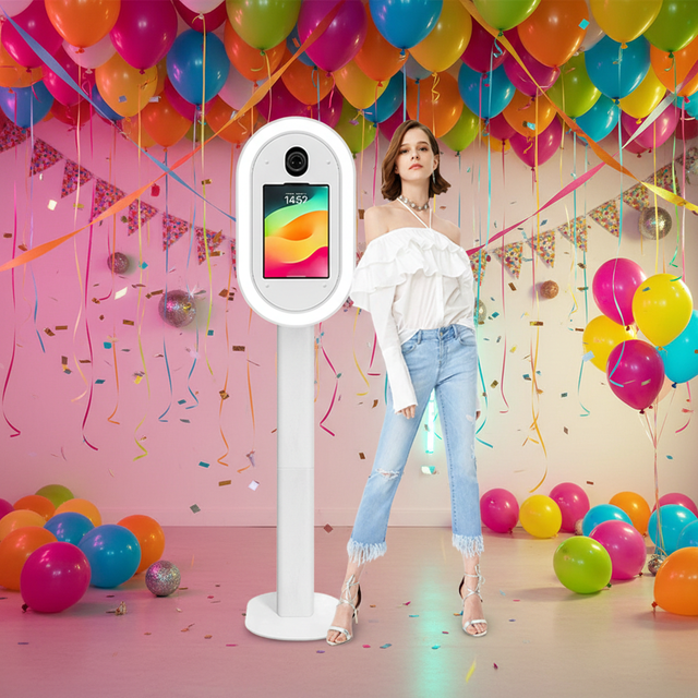 2026 Brand New Portable Selfie iPad Photobooth With Ring Light Professional Photo Booth for Weddings Events with Flight Case