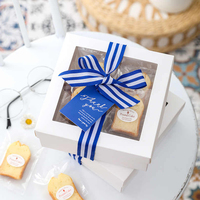 Caja de Embalaje de Cartón para Postres Personalizada con Impresión a Cuatro Colores y Logotipo en Lámina Dorada, Caja para Pastel con Ventanas de PET