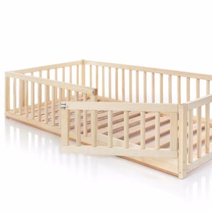 Cama de Piso para Niños Pequeños con Barandillas, Estructura de Cama de Piso para Niños, Casa Infantil con Listones, Cama de Piso Montessori Hecha a Mano y Natural - Product Image 1