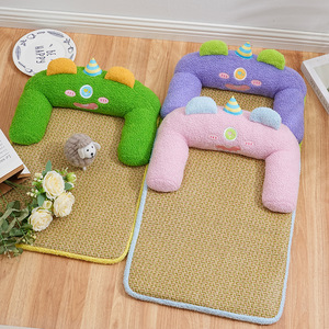 Cama para Mascotas con Forma de Monstruo Verde en Oferta, Cama para Perros y Gatos para Todas las Estaciones - Product Image 5