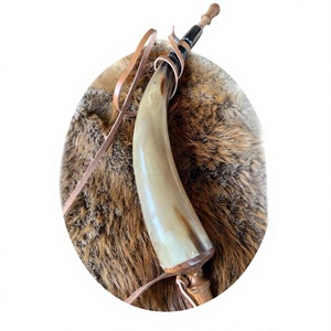 Jarra de Cerveza de Cuerno de Buey Estilo Americano B.S. International de Alta Calidad, Hecha en Polonia, Artesanía Natural, Ecológica, Apta para Lavavajillas, con Tapa de Bambú - Product Image 3