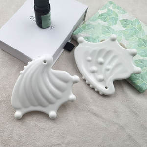 Kleine und tragbare schalen förmige Daumen presse <span class=keywords><strong>Massage</strong></span> gerät Guasha Board Scrap ing Facial Tool Keramik Gua Sha Board - Product Image 1