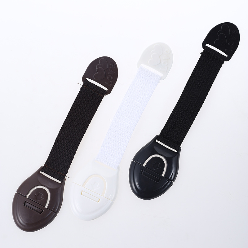 Предохранительный замок для детского шкафа