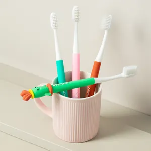 High Quality Cartoon Cute Custom Carrot Shaped Soft Bristled Children's Toothbrush