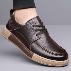 รองเท้าเดินผู้ชายแบบใหม่ หนังตาข่าย ระบายอากาศ น้ำหนักเบา สไตล์เรโทร ทันสมัย กันลื่น พื้นนุ่ม ใส่สบาย - Product Image 5