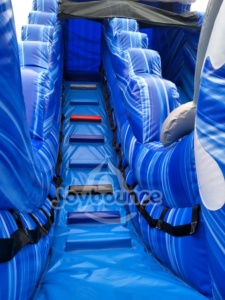 מגלשת מים מתנפחת מסחרית איכותית מבית Joybounce, מכירה ישירה מהמפעל, עיצוב כריש, קיבולת 400 ק\\\"ג, 5-10 נוסעים - Product Image 4