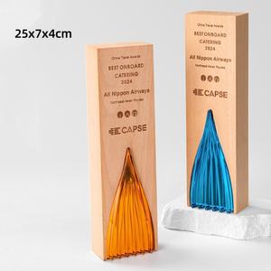 Trophées en bois personnalisés arc-en-ciel ambre bleu 8x24cm pour <span class=keywords><strong>reconnaître</strong></span> les réalisations et saluer les efforts - Product Image 5
