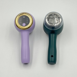 Removedor de Pelusas Portátil Recargable de Plástico para Ropa - Product Image 1