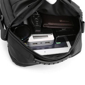 Sac de poitrine imperméable très vendu pour l'alpinisme et le cyclisme, sac banane en nylon à bandoulière unique pour hommes, sac de sport d'extérieur - Product Image 6