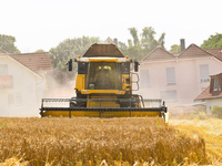 Nouvelle Moissonneuse-batteuse automatique multifonctionnelle à transmission par engrenages, largeur de travail 3800 mm, pour la récolte des céréales