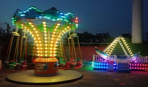 Columpio Giratorio Infantil Happy, Mini <span class=keywords><strong>Silla</strong></span> Voladora para Parque de Aventuras al Aire Libre, con Construcción de Fibra de Vidrio y Plástico para Niños - Product Image 4