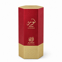 Boîte à parfum hexagonale personnalisée élégante avec finition brillante UV gaufrée et insert en carton ondulé kraft
