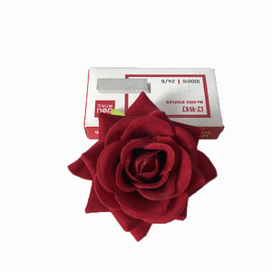 Rosa de terciopelo de 6 cm de diámetro, flor artificial para decoración de bodas, hogar, fiestas y paredes. - Product Image 5