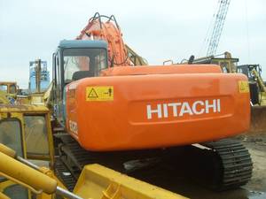 Excavatrice sur chenilles Hitachi EX200 d'occasion, fabriquée au Japon, capacité de la benne de 0,8 m³, moteur Kohler, à vendre - Product Image 4