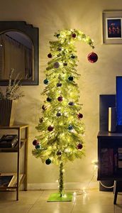 Sapin <span class=keywords><strong>de</strong></span> <span class=keywords><strong>Noël</strong></span> <span class=keywords><strong>Grinch</strong></span> vert lime à col crochu pré-éclairé avec base en métal et lumières LED décoré <span class=keywords><strong>de</strong></span> boules <span class=keywords><strong>de</strong></span> <span class=keywords><strong>Noël</strong></span> - Product Image 6