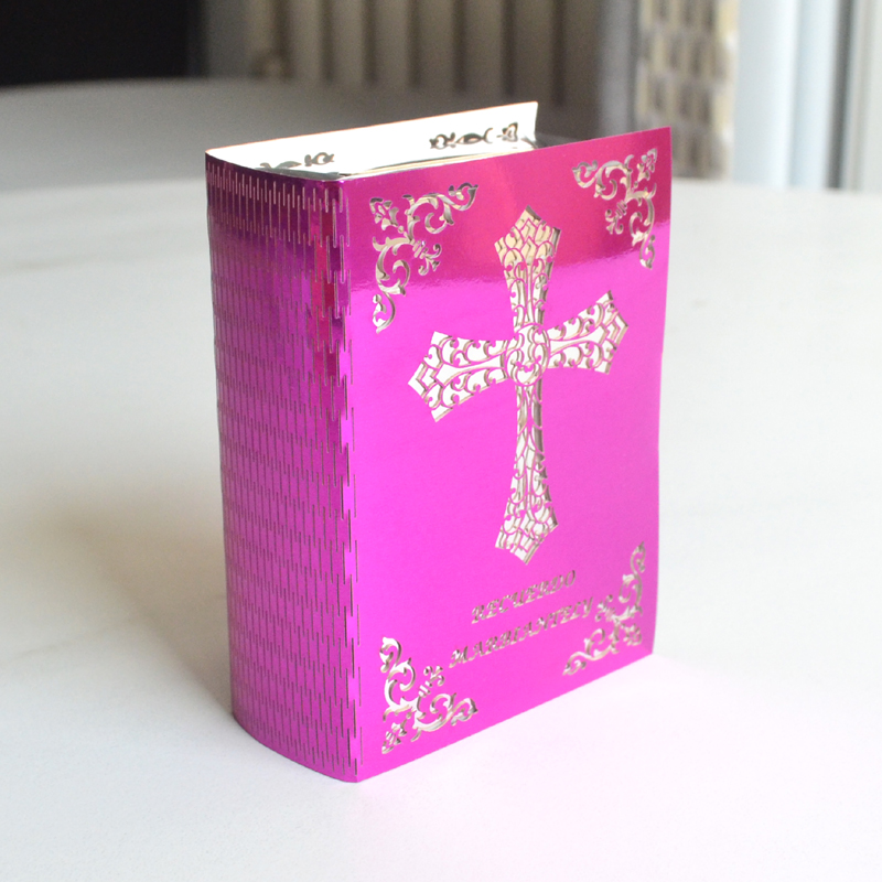 Boîte intérieure blanche, superposition rose chaud