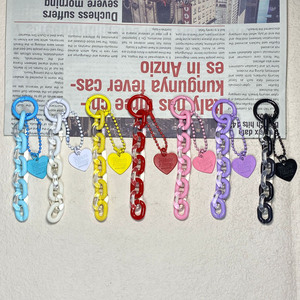 Funda protectora para <span class=keywords><strong>Airpods</strong></span> con cadena de gelatina de verano en forma de corazón, colgante para bolso y llavero - Product Image 1