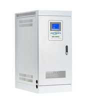 Stabilisateur de tension triphasé entièrement automatique en cuivre 500 KVA avec affichage numérique 50/60 Hz, entrée 380 V, plage de 20 %, haute efficacité