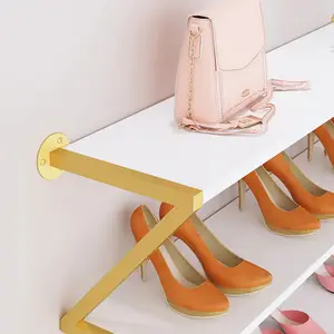 Platzsparende Luxus Schuh geschäft Möbel Gold Metall Wand schuhe Display Stand Rack Regal für den Einzelhandel