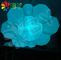 Ballons gonflables en forme de nuage Flottant Éclairage LED Promotion PVC Modèle gonflable de nuage d'hélium