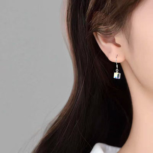 Orecchini Pendenti Quadrati Colorati per Donne, Gioielli Minimalisti Classici per Uso Quotidiano - Product Image 2