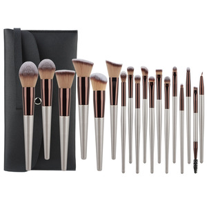 Ensemble de 18 pinceaux de <span class=keywords><strong>maquillage</strong></span> professionnels, sac à pinceaux de <span class=keywords><strong>maquillage</strong></span> portable, poils doux, pinceau à poudre libre, pinceau à paupières, ensemble <span class=keywords><strong>complet</strong></span> abordable - Product Image 4
