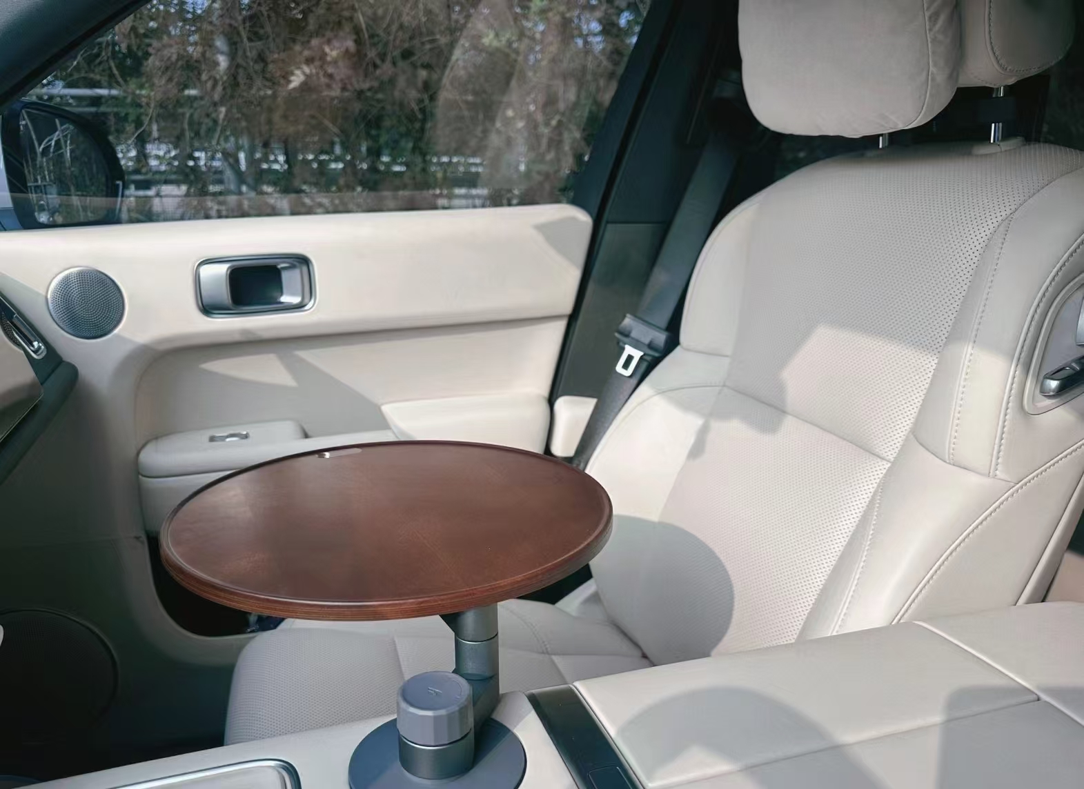 Multifunctional 360 Auto Water Cup Rack Food Tray for Cars | FZXH Brand | Tesla Model 3/Y Accessorie