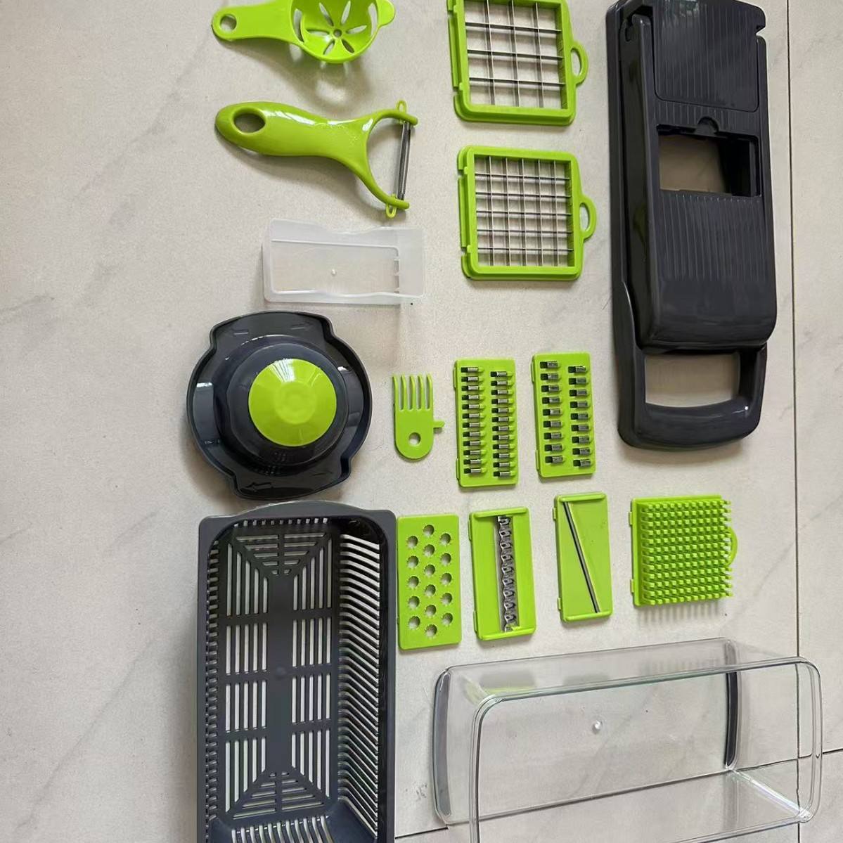 Gray 16-piece spoon set