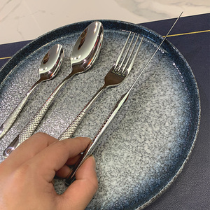 DF BC Fashion Nouveauté Spéciale – Couverts en Acier Inoxydable à Manche Martelé : Couteau de Table, Couteau à Steak, Fourchettes de Table, Fourchettes à Dessert – Personnalisables - Product Image 3