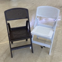 Chaise pliante en résine avec trous, design moderne, haute qualité, durable, pour hôtel, mariage, extérieur, jardin, avec coussin de siège à trous
