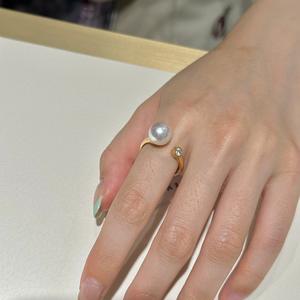 Anillo de Perlas en Forma de Corazón Simple Chapado en Oro de 18K y Plata de Ley S925 para Mujer, Clásico Diario con Incrustación Perfectamente Redonda - Product Image 5