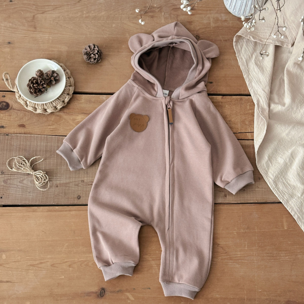 สีน้ำตาล