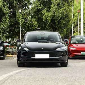 テスラモデル<span class=keywords><strong>3</strong></span>電気自動車601-700 km NEDCレンジ150-200kWモーター50-70kWhバッテリー - Product Image 2