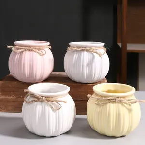 Gaya minimalis terikat dengan benang warna-warni pot bunga abu-abu keramik