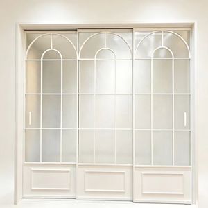 Puerta interior personalizada de estilo vintage francés con arco superior, puerta corrediza de vidrio con marco de aluminio blanco, puerta de privacidad, puertas comerciales - Product Image 3